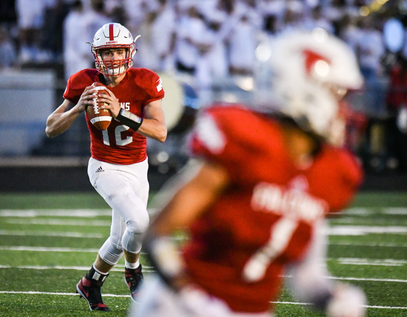 083019-qct-spt-ut-west-football-088a.jpg